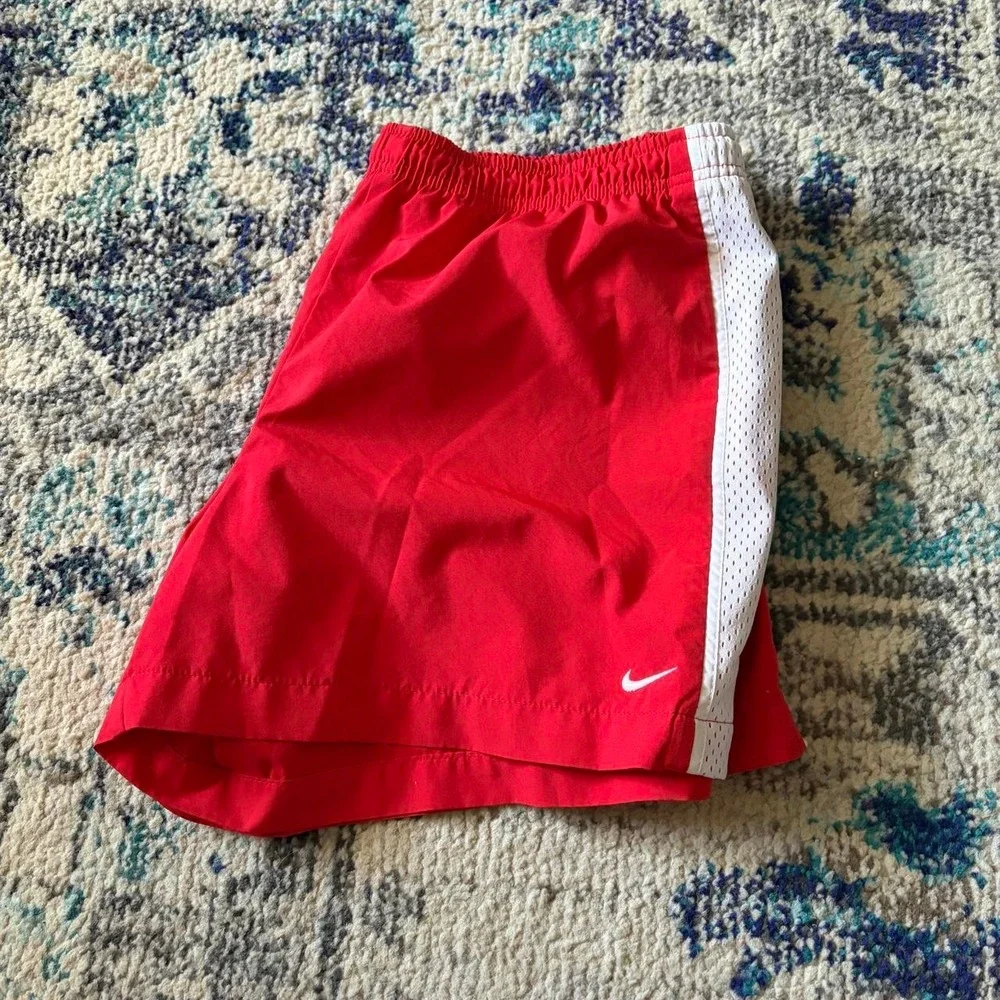Nike mens red